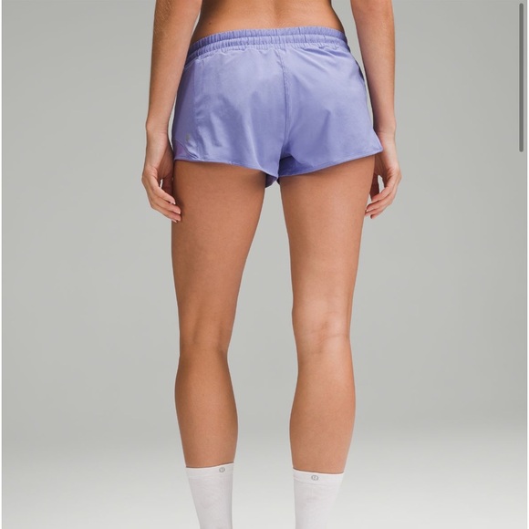 LULULEMON HOTTY HOT LR SHORTS 2.5” SHORTS IN DARK LAVENDER SZ 10 NWT - Picture 6 of 16